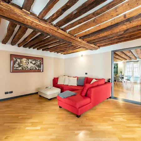 Beautiful Flat In The Historic Center Hotel Genova