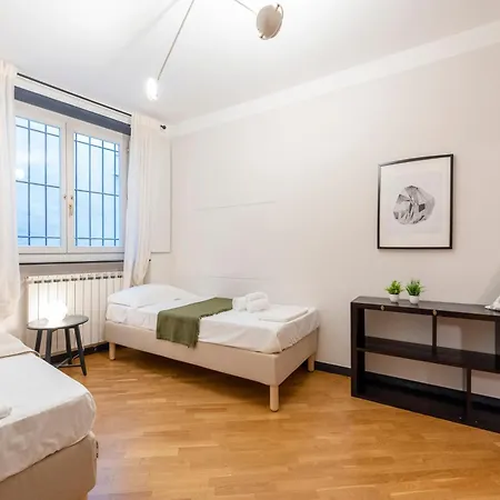Beautiful Flat In The Historic Center Hotel Genova