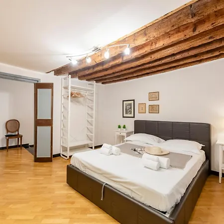 Hotel Beautiful Flat In The Historic Center Genova