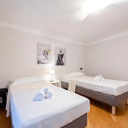 Beautiful Flat In The Historic Center Genova
